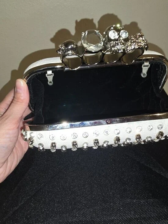 2000s White Skull and rhinestone clutch with four-ring knuckle clasp - Picture 11 of 11